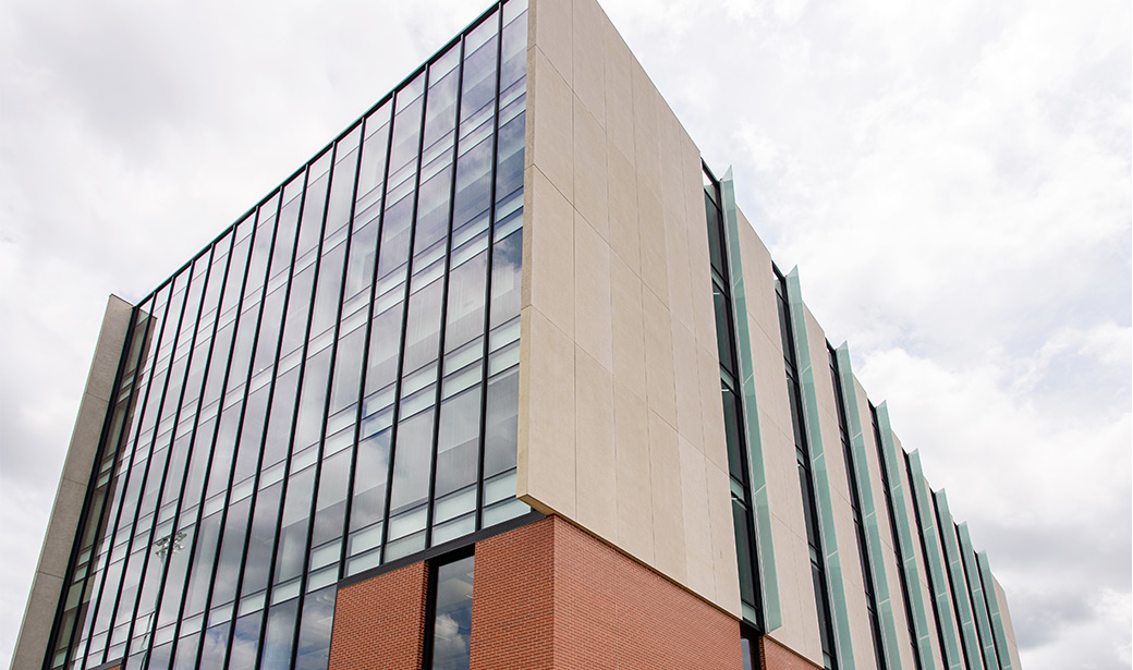 Photo of the exterior of the MU School of Medicine's Patient-Centered Care Learning Center (PCCLC).