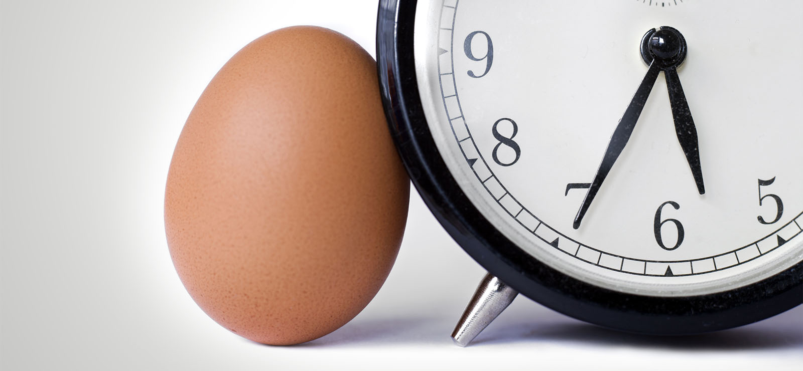 egg and clock