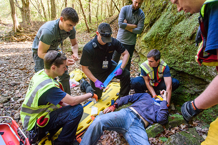 niversity of Missouri Health Care emergency medicine physicians and staff conducted outdoor training to simulate wilderness-related injury scenarios.