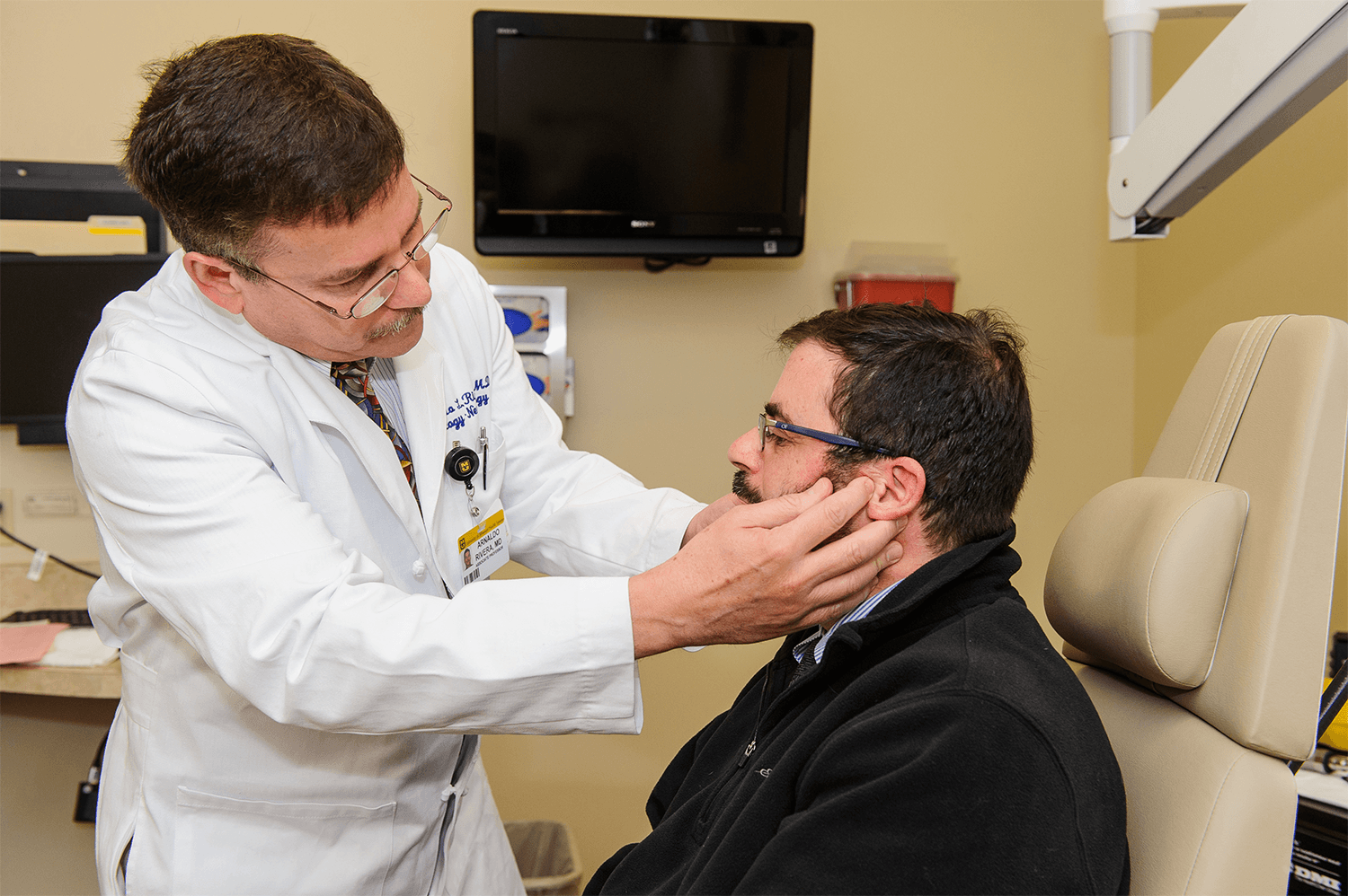 photo of Dr. Rivera and patient