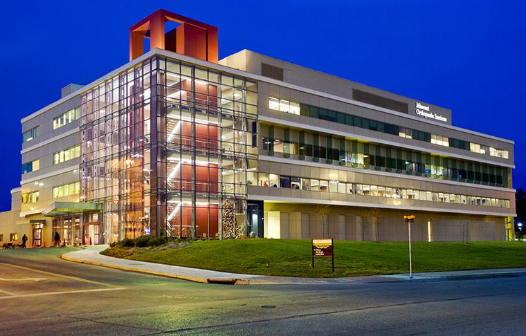 Missouri Orthopaedic Institute at night
