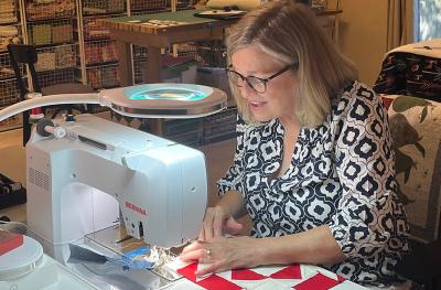 Mette Brown making a quilt