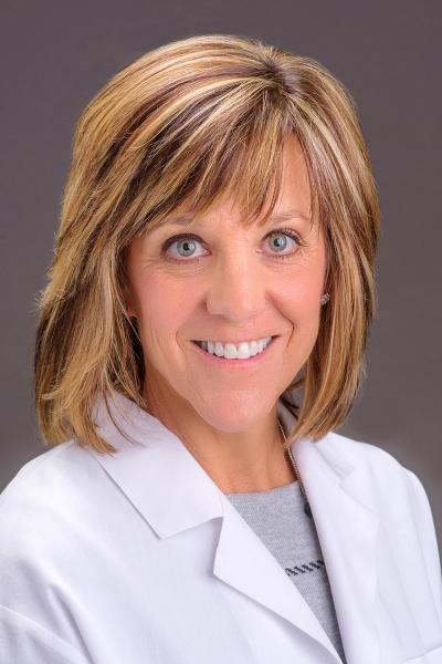 Lisa Pierce, MD headshot