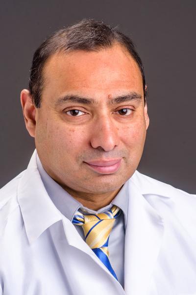 Adnan Qureshi, MD headshot