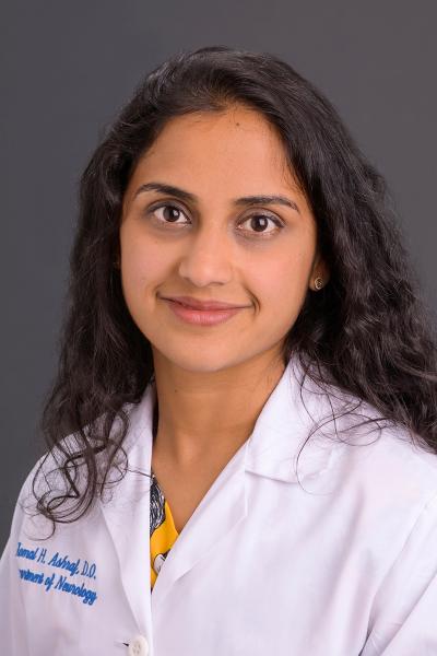Komal Ashraf, DO headshot