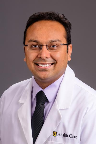 Chirag Bavishi, MD headshot