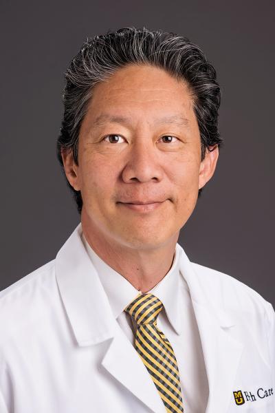 Yu-Tze Ng, MD headshot