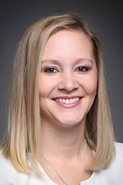 Katherine Cavender, CRNA headshot