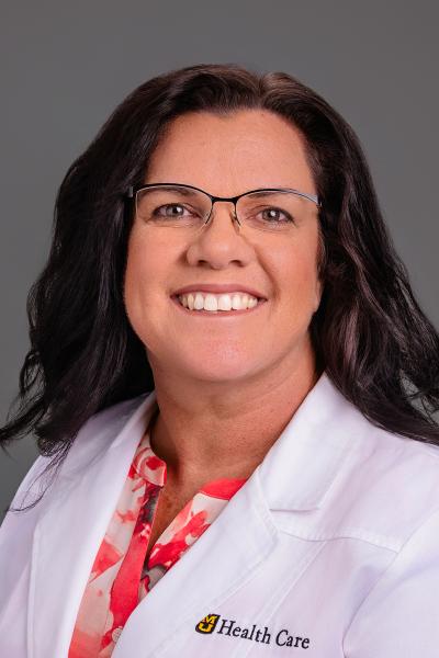 Amanda Mcintosh, MD headshot