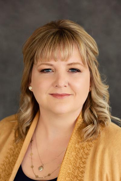 Karen Samani, LCSW headshot