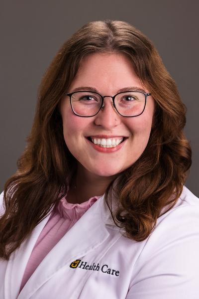Victoria Gustafson, MD headshot