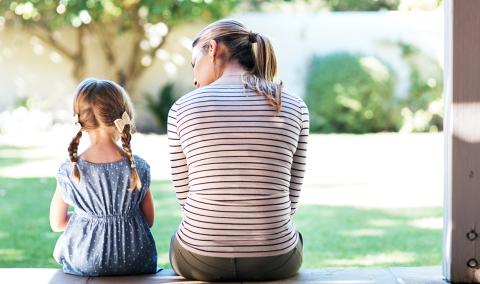 parent having discussion with child