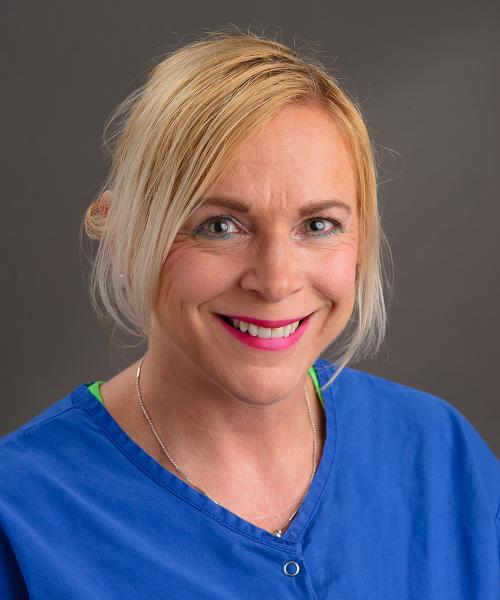 Lisa Gore, CRNA headshot