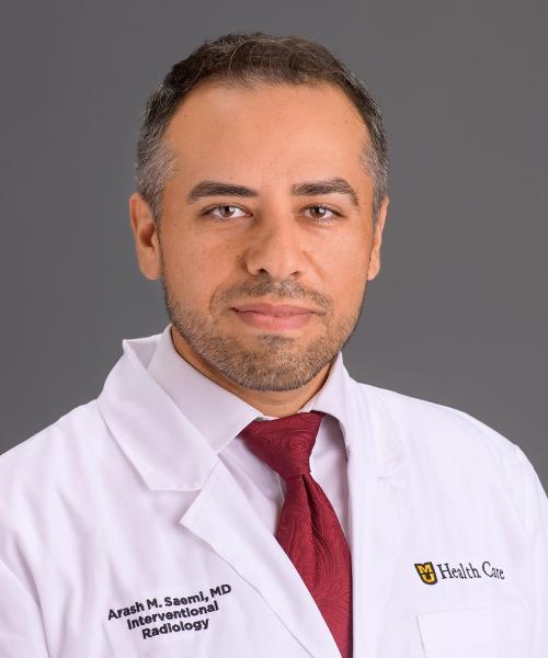Arash Saemi, MD headshot