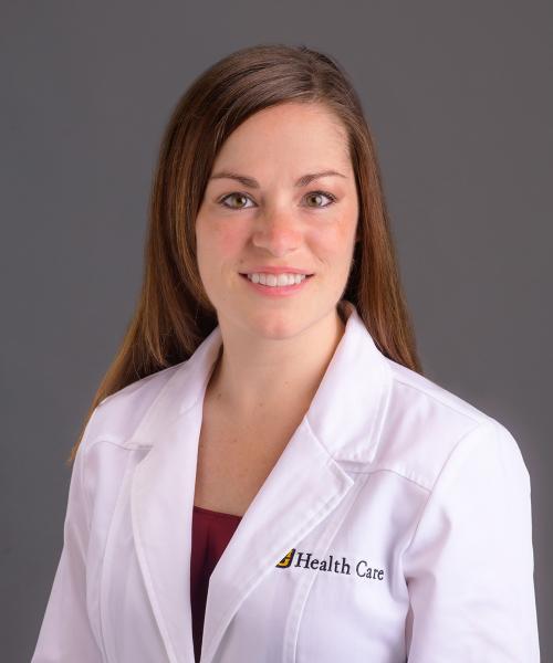 Amanda Fischer, MD headshot