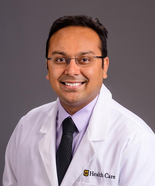 Chirag Bavishi, MD headshot