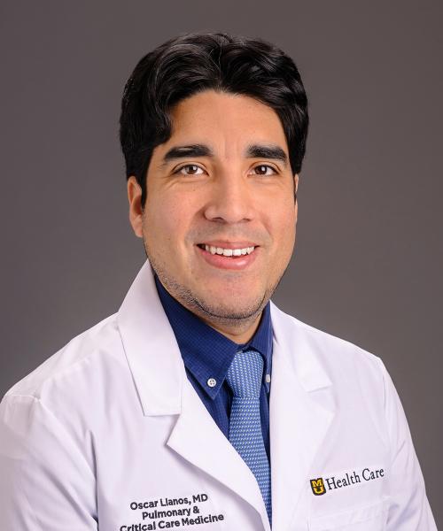 Oscar Llanos, MD headshot