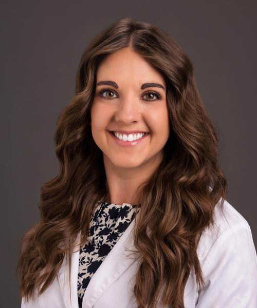 Lyndsey Shannon, FNP headshot