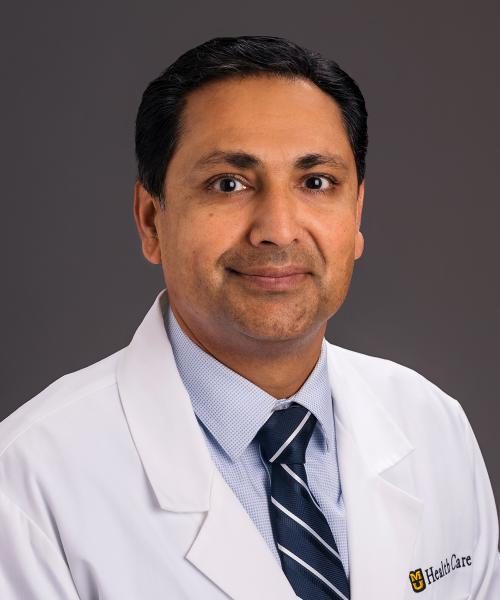 Syed Naqvi, MD headshot