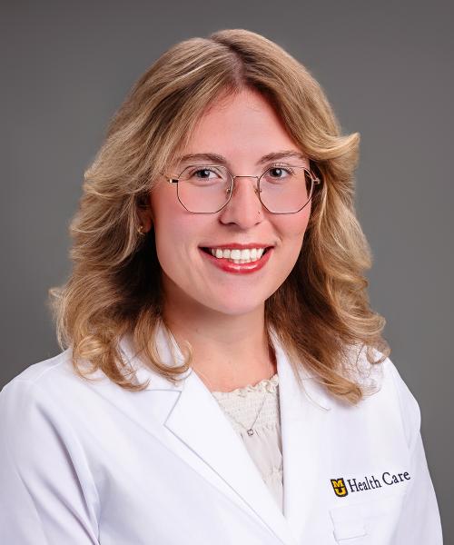Victoria Gustafson, MD headshot