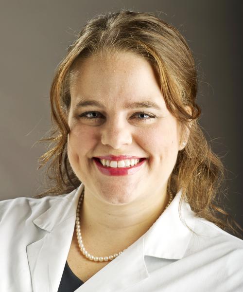 Amanda Swenson, MD headshot