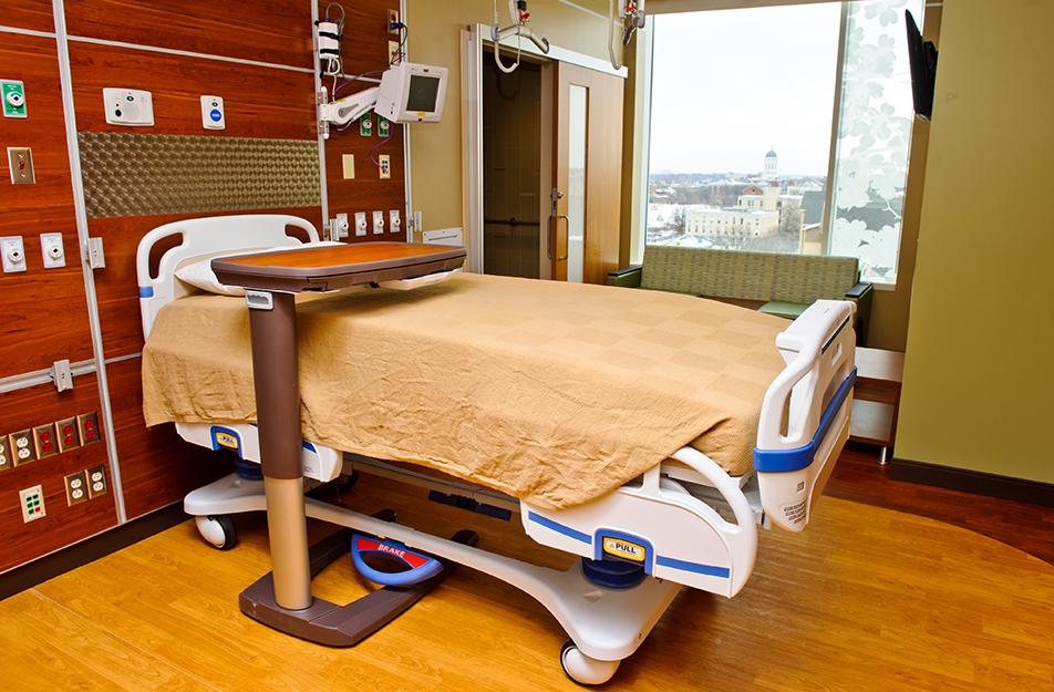 Ellis Fischel patient room