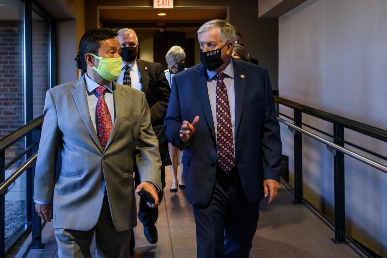 Gov. Parson talks with President Choi