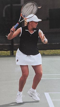 Majorie Muller playing tennis